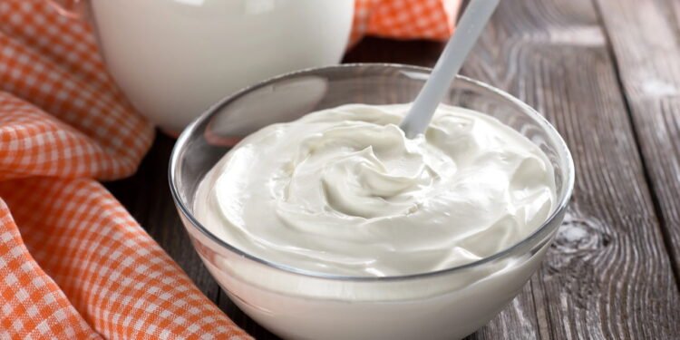 É isso que acontece com seu corpo quando você come iogurte todo dia