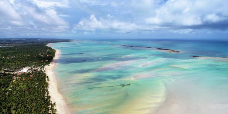 Essa cidade nordestina é conhecida como o “Caribe Brasileiro”