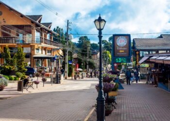 Essa cidade montanhosa que lembra a Suíça vai deixar sem fôlego