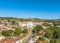 Uma vila brasileira de 1727 preserva o charme do passado e conquista quem busca sossego perto da capital