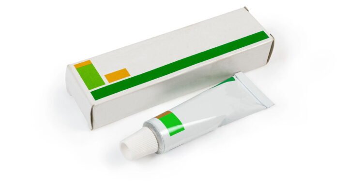 Pomada - Créditos: depositphotos.com / anmbph