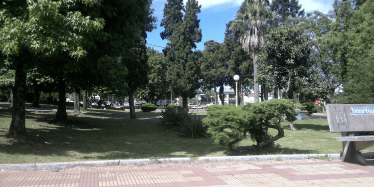 Essa cidade brasileira te leva ao Uruguai sem sair do lugar