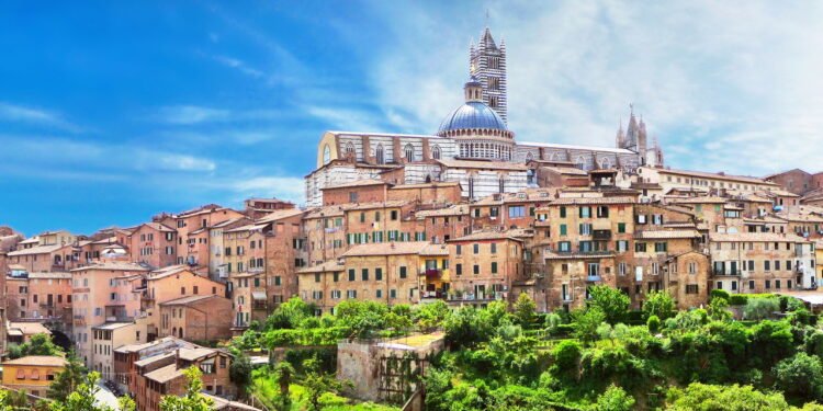 Essa cidade histórica virou o novo sonho de brasileiros na Europa