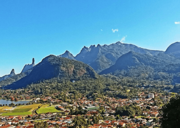 Um lugar entre montanhas que encanta moradores e visitantes