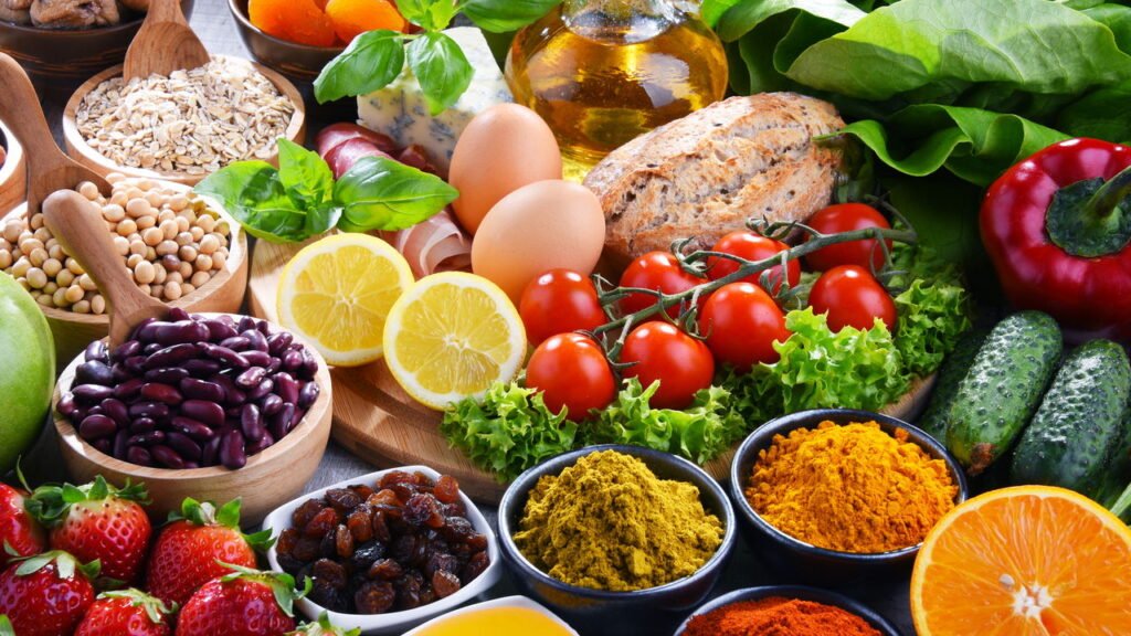 Os melhores alimentos para quem tem mais de 60 anos