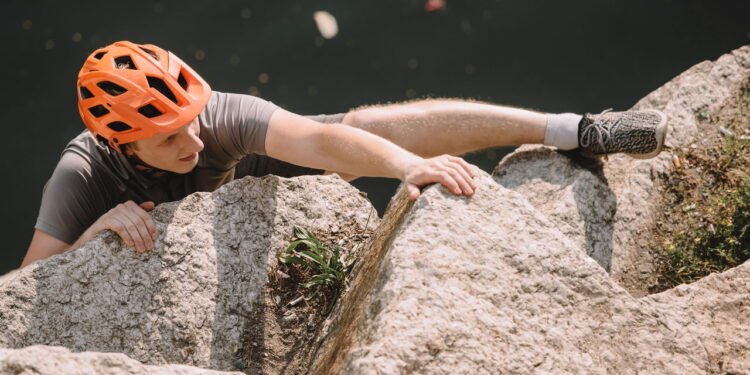 Os melhores destinos de escalada no Brasil para quem ama aventura