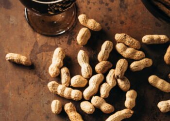 6 motivos para comer amendoim todos os dias sem culpa