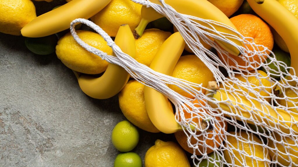 Você está guardando bananas do jeito errado e nem sabia