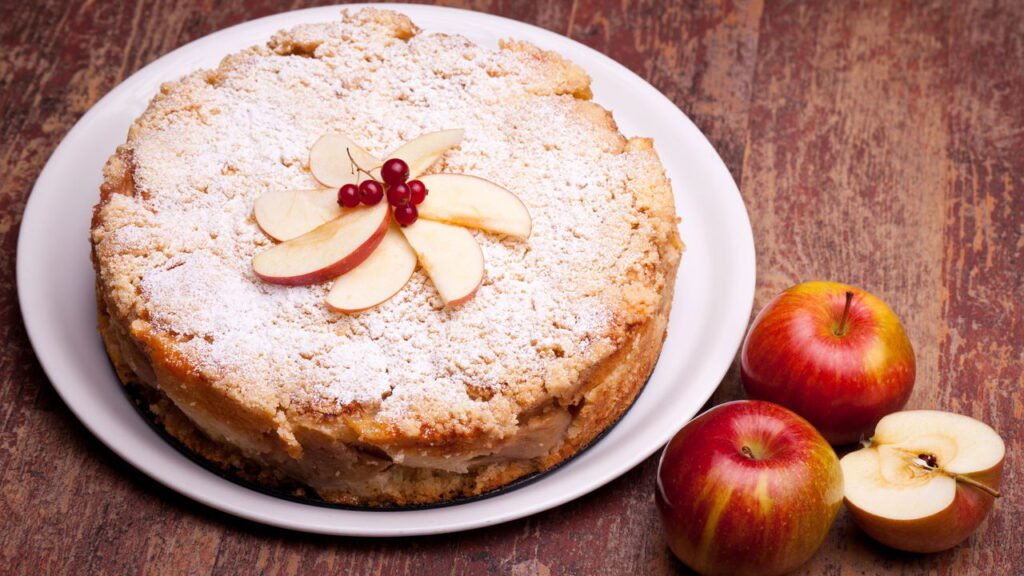 Essa receita de bolo de maçã é fácil e vai fazer sua casa cheirar como infância