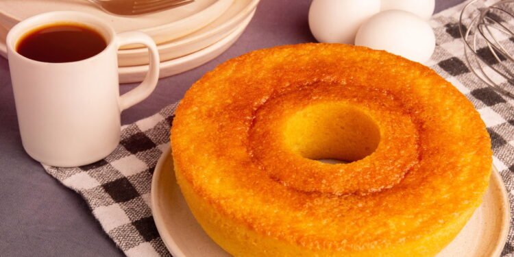 O bolo junino queridinho que virou febre na cozinha brasileira