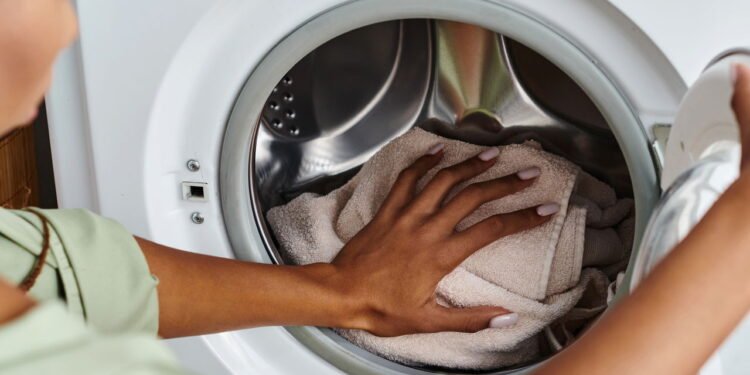 5 passos para limpar a borracha da máquina e evitar mofo