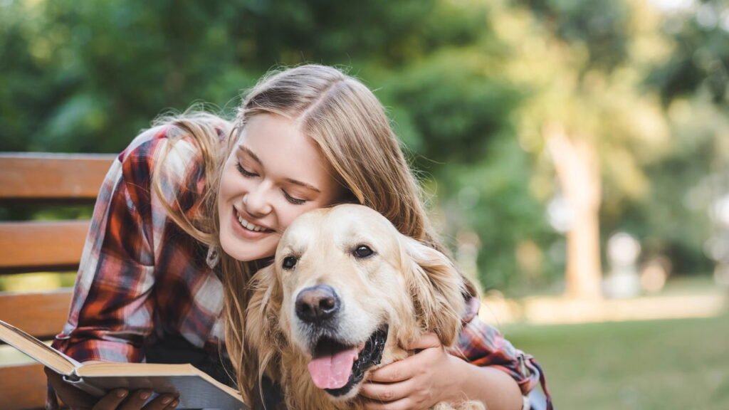 5 truques infalíveis para acabar com pelos de cachorro nas roupas