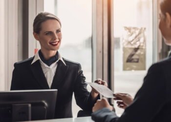 Documentos, bagagem e check-in! Veja como embarcar tranquilo no avião