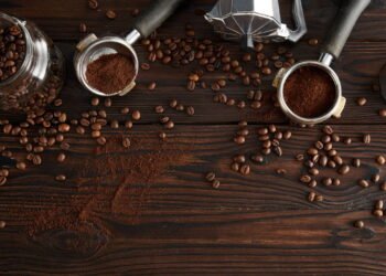 O que cientistas descobriram sobre café e envelhecimento feminino