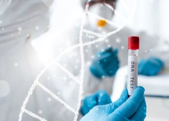 DNA mapeado ao nascer? Conheça o plano da Inglaterra para prevenir doenças