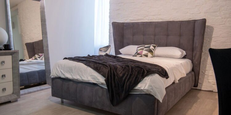 Onde você nunca deve colocar espelhos para não atrair azar, segundo o Feng Shui