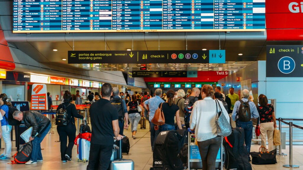 O guia de regras essenciais que você precisa saber para viajar de avião