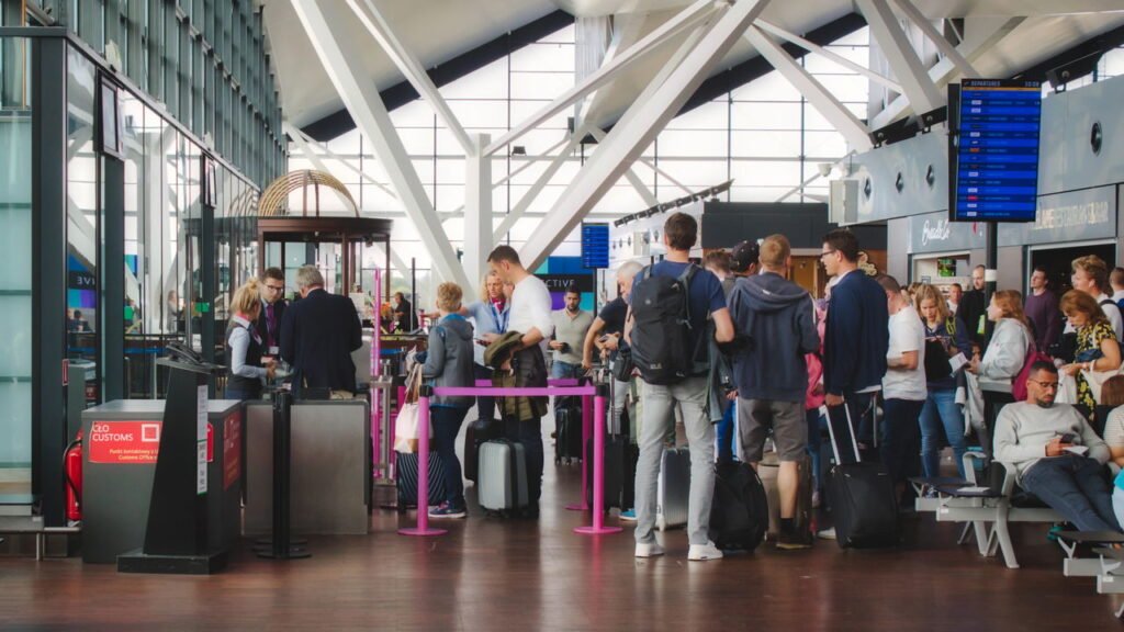 O guia de regras essenciais que você precisa saber para viajar de avião