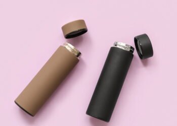 Dicas para deixar sua garrafa térmica limpa e sem cheiro