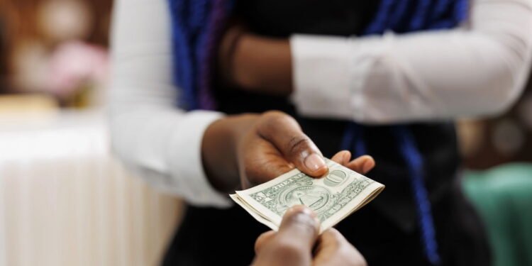 O que a psicologia diz sobre quem nunca deixa gorjeta