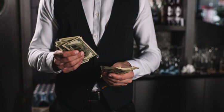 Gorjeta - Créditos: depositphotos.com / VitalikRadko