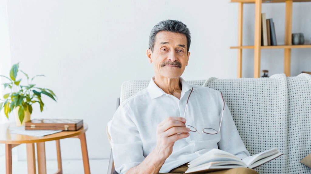 Riscos e benefícios da vitamina B12 para quem passou dos 50 anos