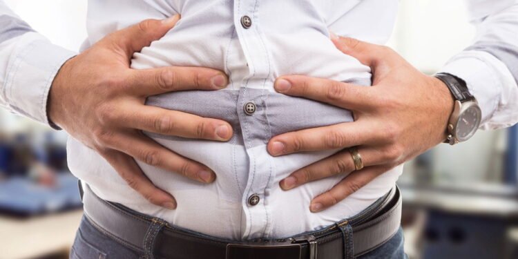 Cinco exercícios simples que aliviam gases e desincham a barriga