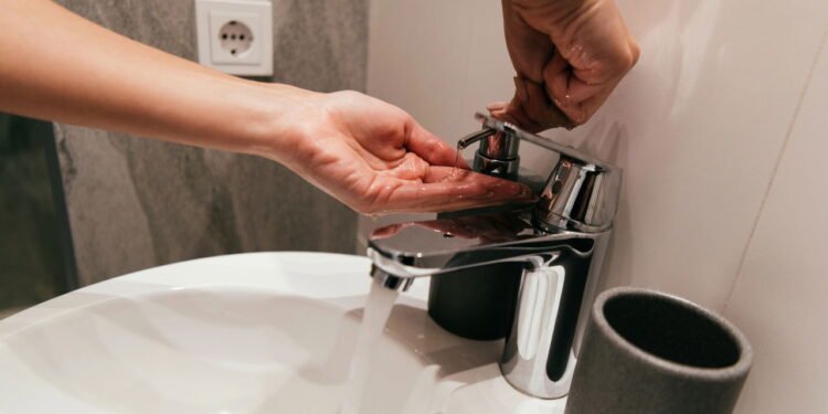 Lavabo - Créditos: depositphotos.com / AlexShadyuk