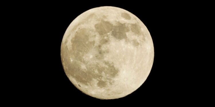 Você não vai acreditar no que os astronautas encontraram na Lua