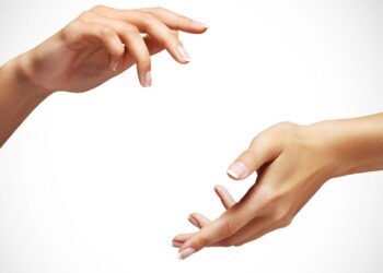 O que significa quando as mãos de uma pessoa estão sempre frias, de acordo com especialista