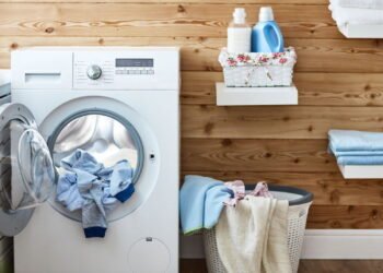 4 motivos para abandonar o sabão em pó na hora de lavar roupas