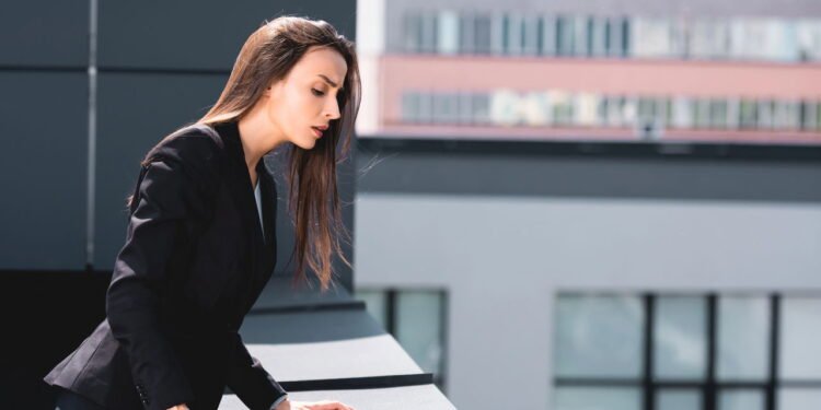 Medo de altura - Créditos: depositphotos.com / AndrewLozovyi