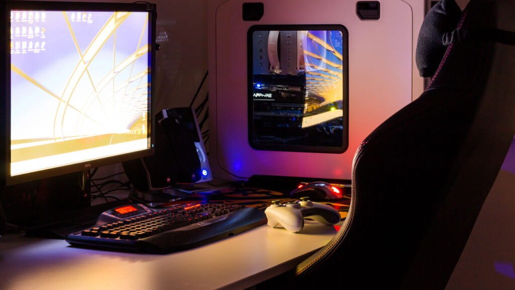 Montar ou comprar um PC gamer em 2025 vale mais a pena?