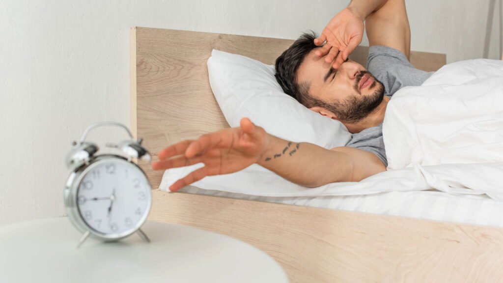 5 truques matinais para eliminar a sonolência e turbinar seu foco