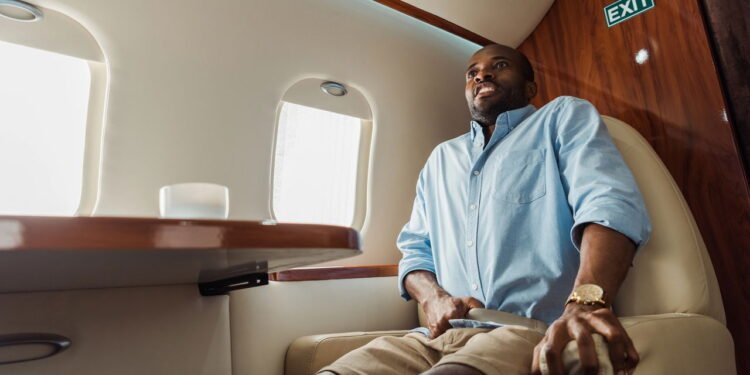 Tem medo de voar de avião? Você pode ter assistência para te ajudar