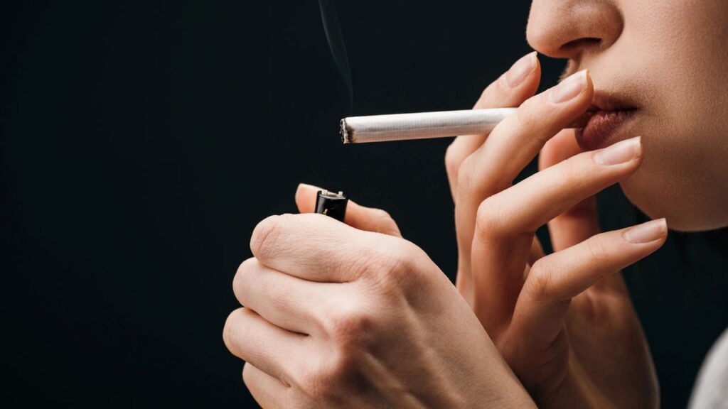 O hábito que envelhece seu cérebro mais rápido do que o tempo