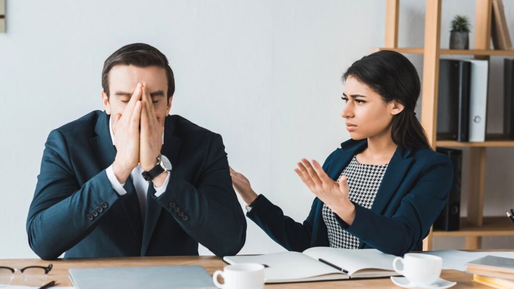 O que significa quando uma pessoa se cala para evitar um conflito, de acordo com a psicologia