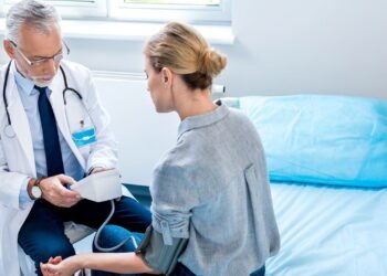 Dr. Alfredo Salim, médico: pressão 12 por 8 agora é alta? Entenda as novas regras