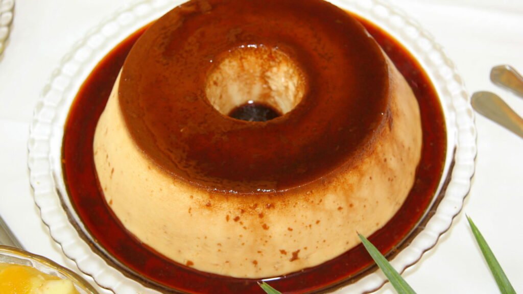 Pudim de leite cremoso, sem forno e sem erro para qualquer ocasião