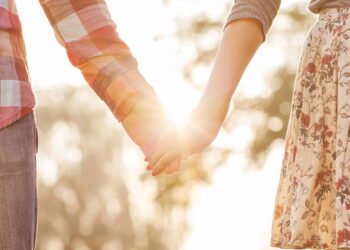 O que significa ter medo de se apaixonar, segundo a psicologia