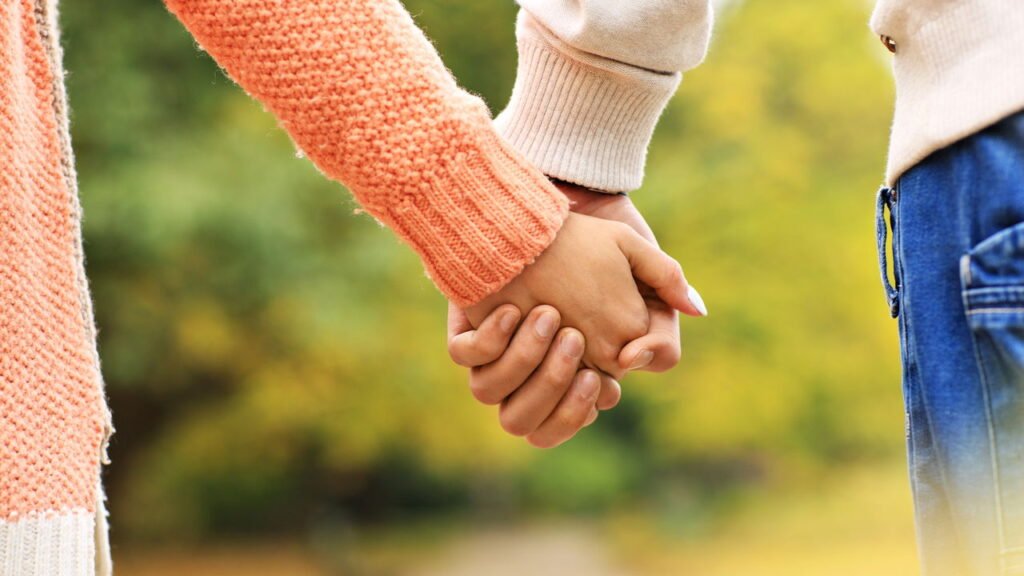 O que significa ter medo de se apaixonar, segundo a psicologia