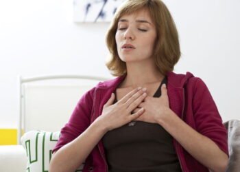 Como reduzir ansiedade em jovens com menos de 30 anos com técnicas simples de respiração profunda