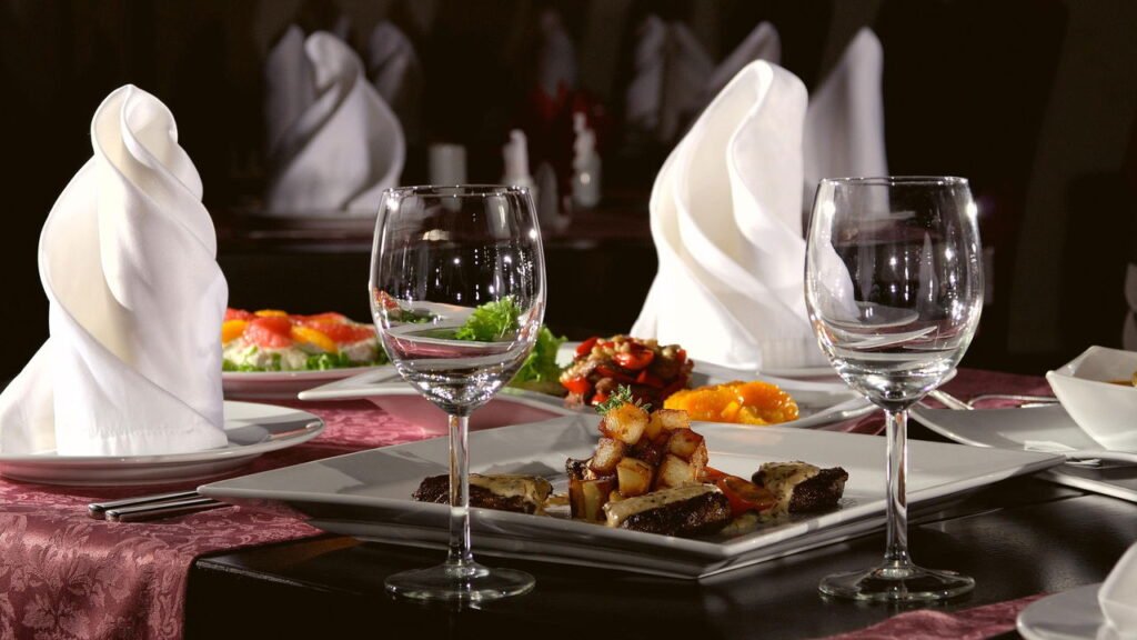 As 6 regras de ouro que todo cliente deve seguir no restaurante