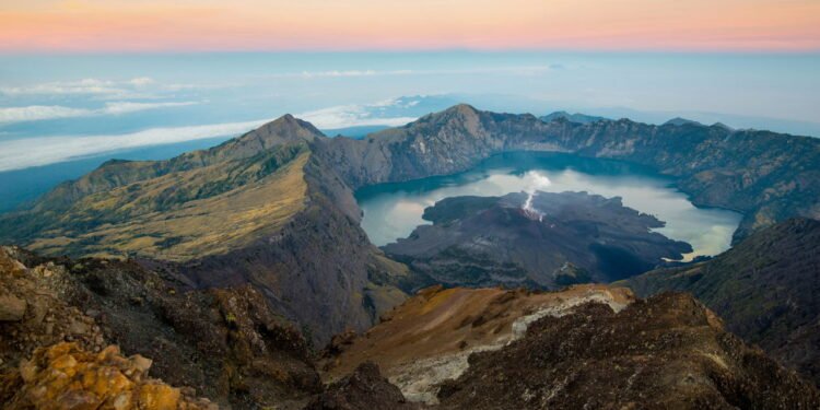 Monte Rinjani - Créditos: depositphotos.com / lukas-uher@post.cz
