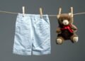 Como lavar roupas de bebê corretamente e proteger a pele
