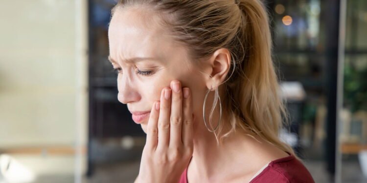 Sensibilidade dos dentes - Créditos: depositphotos.com / 9nong