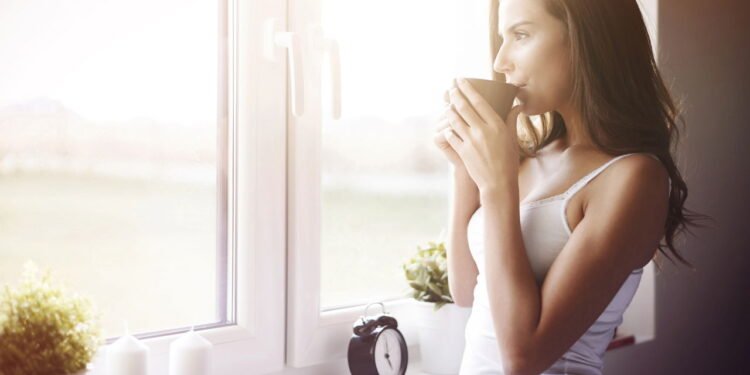 O que 15 minutos de sol pela manhã fazem com o seu corpo vai te surpreender