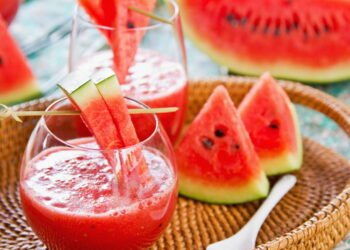 Suco incrível de Melancia e Beterraba, vale a pena? Veja os benefícios e cuidados