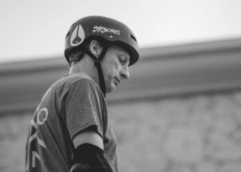 Ninguém imaginava que esse skatista guardava um segredo milionário