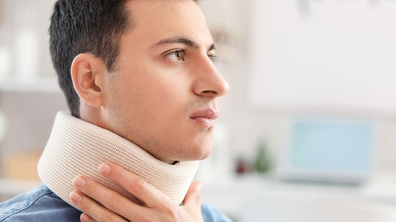 5 Dicas caseiras para aliviar o Torcicolo rapidamente - Correio ...